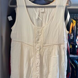 Old Navy Ivory Sleeveless Blouse